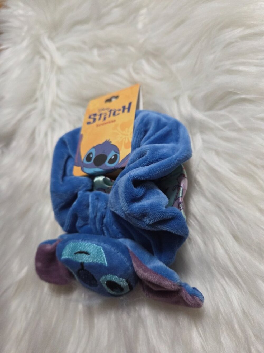 Stitch Scrunchie Set - Picture 4 of 5